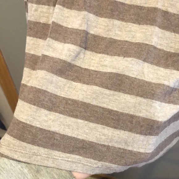 Lularoe Irma size small grey stripped high low quarter sleeve top - Picture 7 of 7